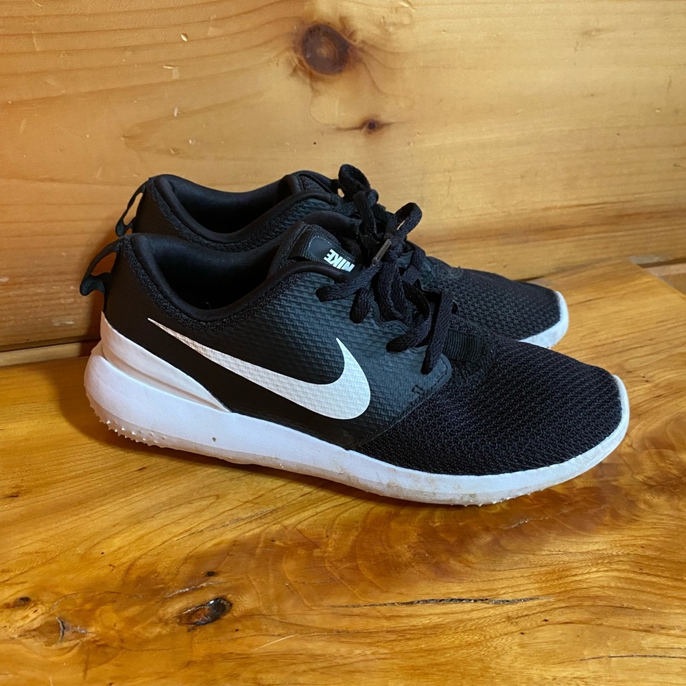 Nike Youth Roshe G Spikeless Golf Shoes